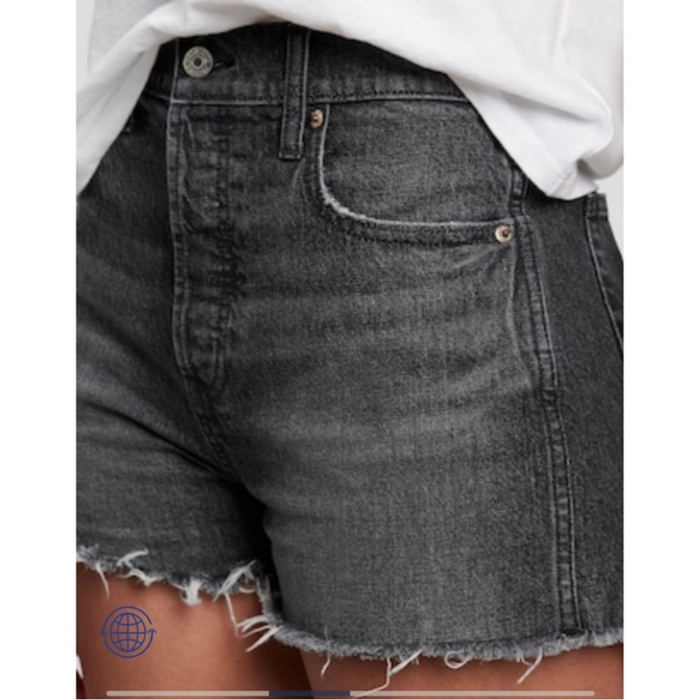 Gap Sky High Rise Cheeky Shorts